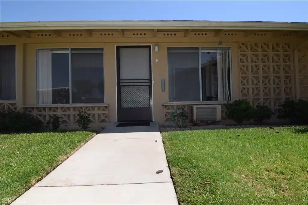 Stock Cooperative at 13721 Alderwood Ln #28H, Seal Beach, CA 90740 | MLS# PW17185819 | | Sold on 2017-10-27
