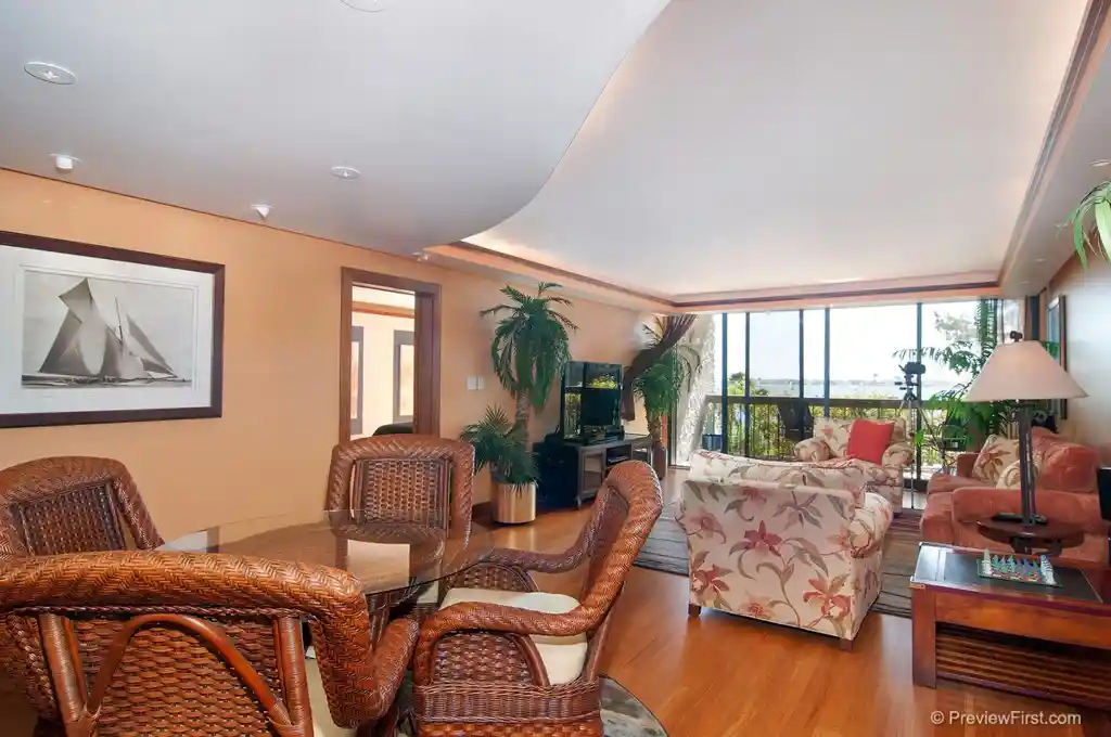 Condominium at 3940 Gresham St #211, San Diego, CA 92109 | MLS# 150035329 | | Sold on 2016-03-04