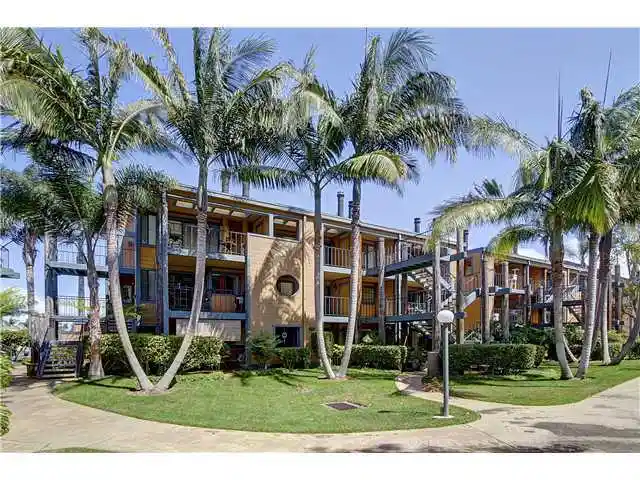 Condominium at 4016 Layang Layang Circle #F, Carlsbad, CA 92008 | MLS# 140024221 | | Sold on 2014-07-02