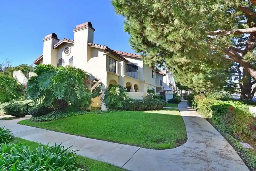 Townhouse at 4240 Porte De Merano #68, San Diego, CA 92122 | MLS# 140061196 | | Sold on 2015-01-28