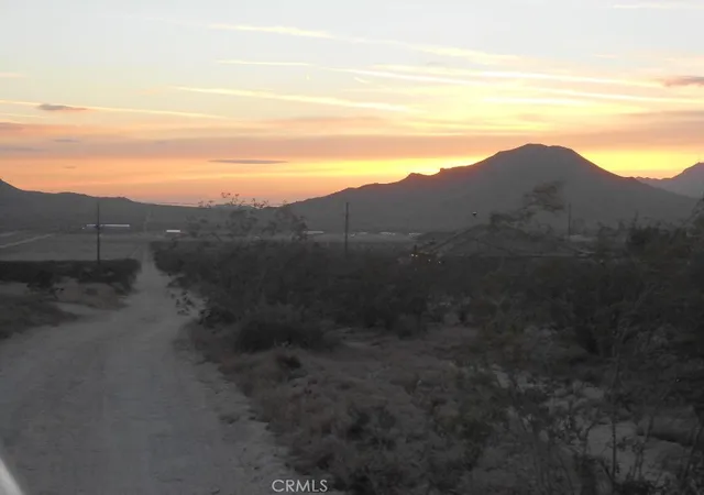 1st image of 0 Ocotilla Rd, Apple Valley, CA 92308 | MLS# 512351