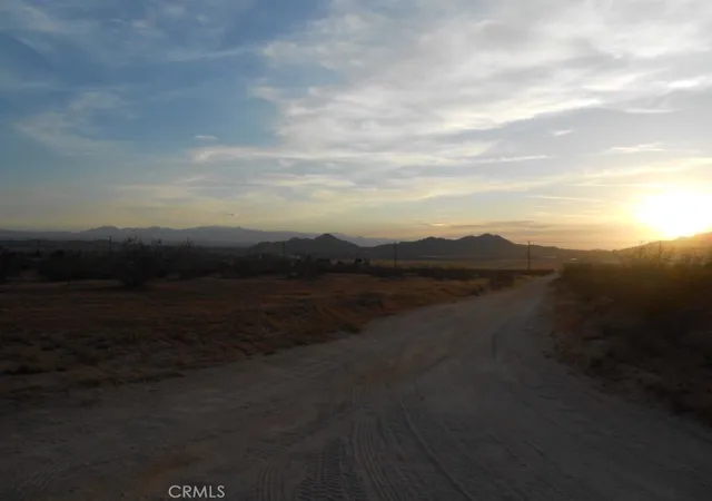 4th image of 0 Ocotilla Rd, Apple Valley, CA 92308 | MLS# 512351