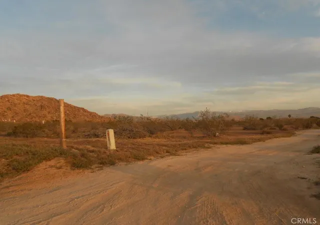 5th image of 0 Ocotilla Rd, Apple Valley, CA 92308 | MLS# 512351