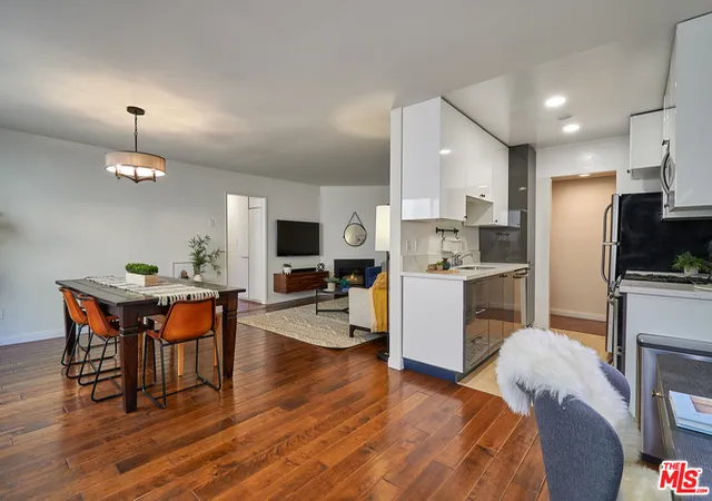 Condominium at 2141 S Bentley Ave #103, Los Angeles, CA 90025 | MLS# 20664512 | | Sold on 2021-02-12