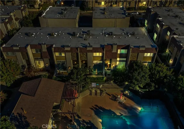 Townhouse at 21901 Lassen St #164, Chatsworth, CA 91311 | MLS# SR20263851 | | Sold on 2021-02-18