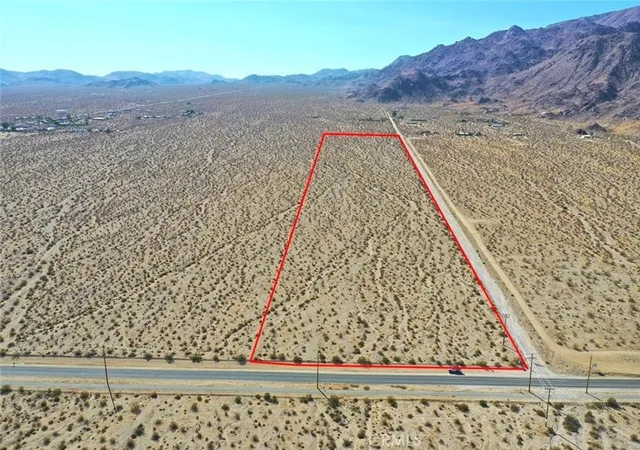 10th image of 56825 Sun Oro Dr, Yucca Valley, CA 92284 | MLS# JT21011776