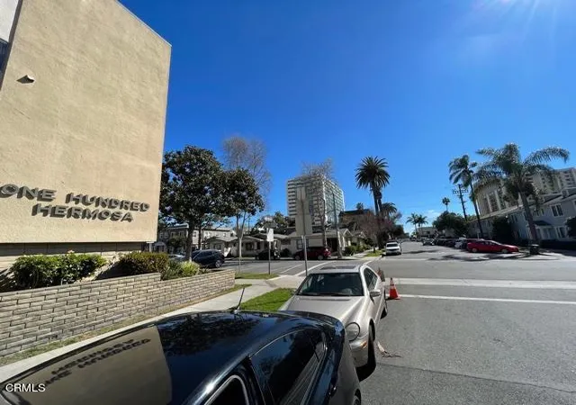 Condominium at 100 Hermosa Ave #2B, Long Beach, CA 90802 | MLS# V1-4437 | | Sold on 2021-05-28