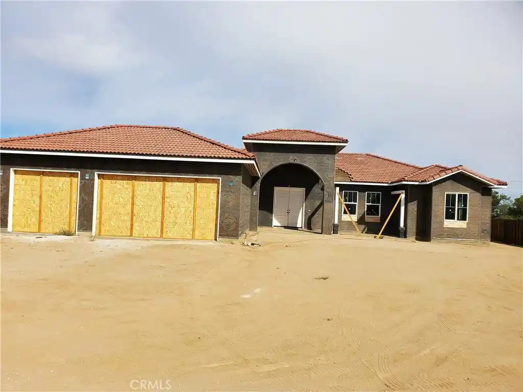 Photo 1 of Single family home for sale at 14748 La Mesa Rd, Victorville, CA 92392 | MLS# IV21060416 | Listing updated on 2026-10-20