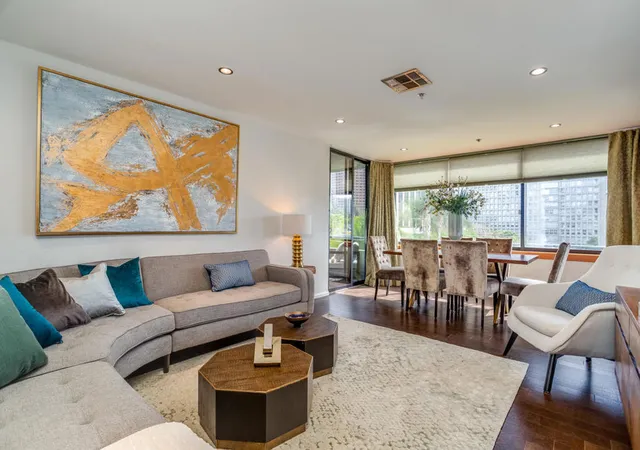 Condominium at 880 W 1St St #301, Los Angeles, CA 90012 | MLS# P1-4247 | | Sold on 2021-06-01