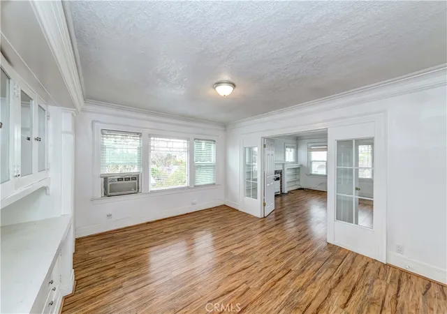 4th image of 1308 S Van Ness Ave, Los Angeles, CA 90019 | MLS# PW21160348