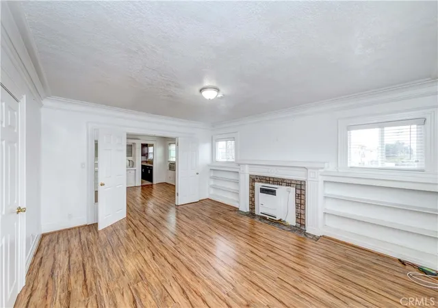 5th image of 1308 S Van Ness Ave, Los Angeles, CA 90019 | MLS# PW21160348
