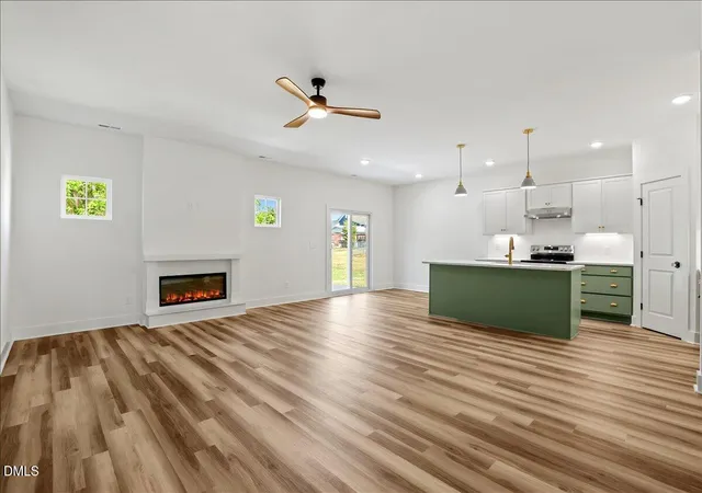 Photo 3 of Single family home for sale at 204 W Wilson St, Micro, NC 27555 | MLS# 10162472 | Listing updated on 2026-04-24