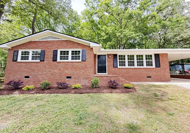 Photo 2 of Single family home for sale at 1842 Lynne Ave, Henderson, NC 27536 | MLS# 10161446 | Listing updated on 2026-05-06