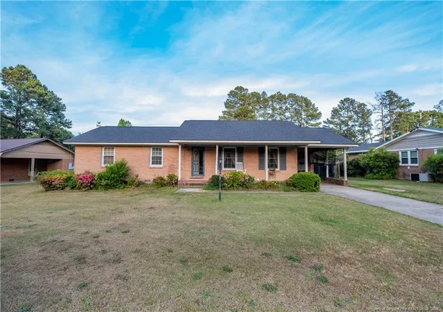 Photo 1 of Single family home for sale at 518 College Dr, Raeford, NC 28376 | MLS# 760920 | Listing updated on 2026-05-01