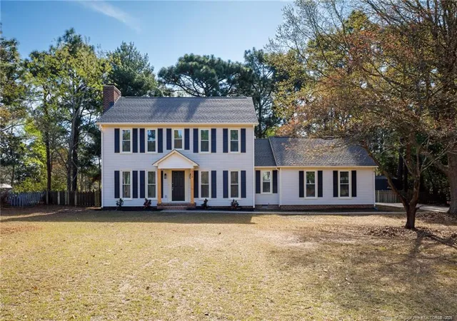 Photo 2 of Single family home for sale at 312 Edinboro Dr, Southern Pines, NC 28387 | MLS# 759395 | Listing updated on 2026-05-02