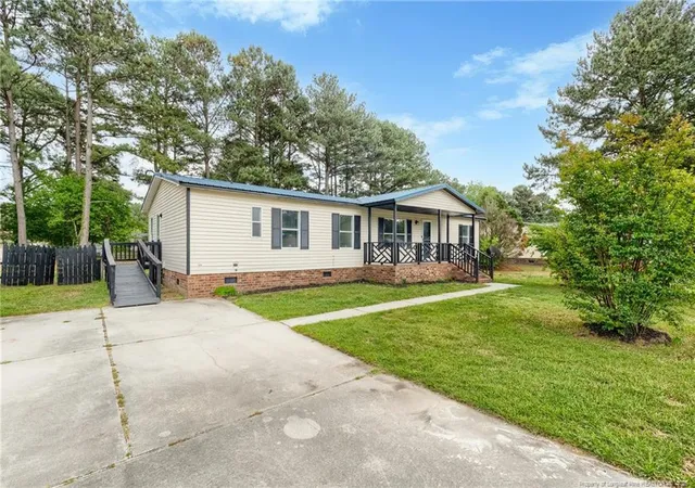 Photo 2 of Single family home for sale at 2707 Lowlander Dr, Raeford, NC 28376 | MLS# 762124 | Listing updated on 2026-05-07
