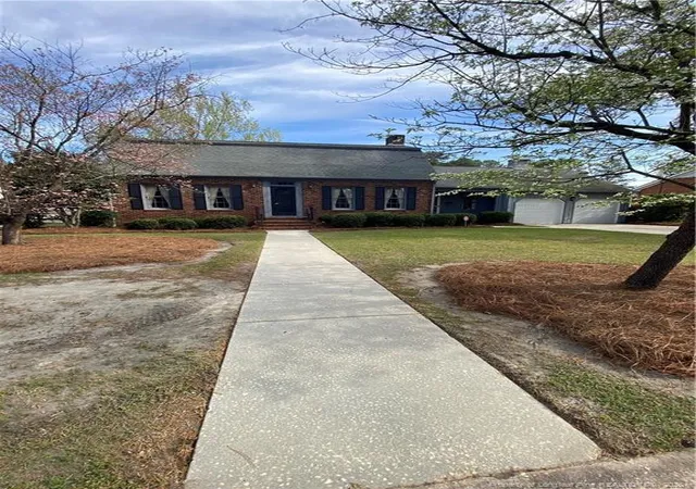 2nd image of 206 W 32nd Rd W, Lumberton, NC 28358 | MLS# 759858