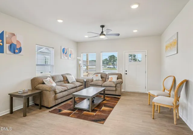 Photo 4 of Single family home for sale at 109 W W Old Glencoe Rd, Burlington, NC 27217 | MLS# 10124024 | Listing updated on 2026-05-02