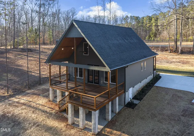 Photo 26 of Single family home for sale at 175 Pool Rock Shrs Ln, Henderson, NC 27537 | MLS# 10161650 | Listing updated on 2026-04-23