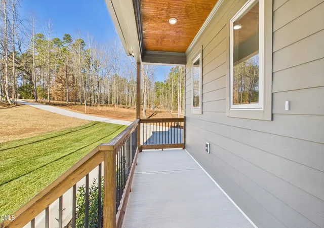 Photo 2 of Single family home for sale at 175 Pool Rock Shrs Ln, Henderson, NC 27537 | MLS# 10161650 | Listing updated on 2026-04-23