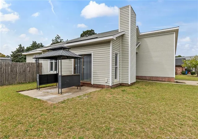 Photo 2 of Single Family Residence at 6611 Brannan Way, Fayetteville, NC 28314 | MLS# 741458 | | Sold on 2025-08-27
