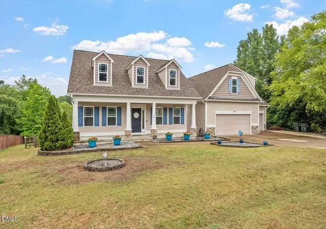 Photo 2 of Single family home for sale at 114 N Sunset Ridge Dr, Willow Spring, NC 27592 | MLS# 10164754 | Listing updated on 2026-05-12
