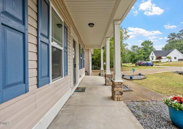 Photo 3 of Single family home for sale at 114 N Sunset Ridge Dr, Willow Spring, NC 27592 | MLS# 10164754 | Listing updated on 2026-05-12