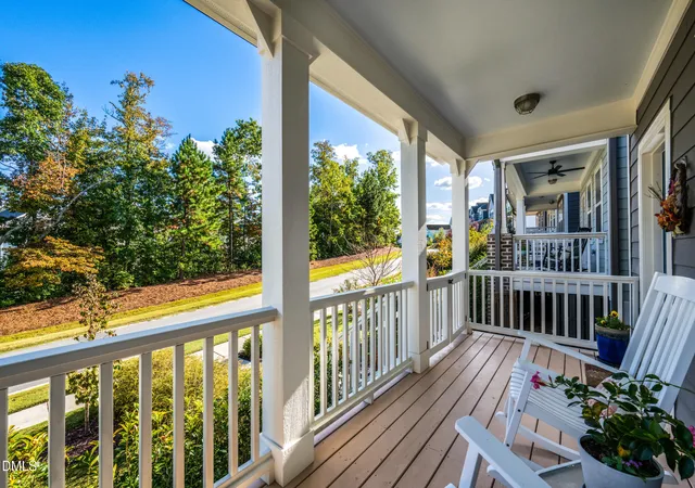 Photo 3 of Sale Pending at 560 Great Ridge Pkwy, Chapel Hill, NC 27516 | MLS# 10125918 | Listing updated on 2026-05-05