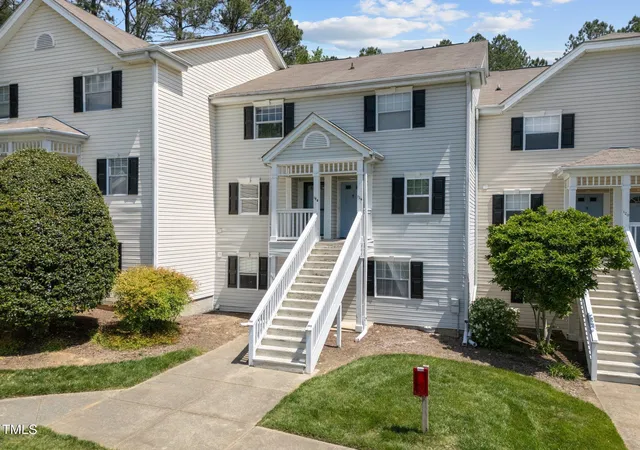 Photo 1 of Condo for sale at 128 Schultz St, Chapel Hill, NC 27514 | MLS# 10157553 | Listing updated on 2026-05-07
