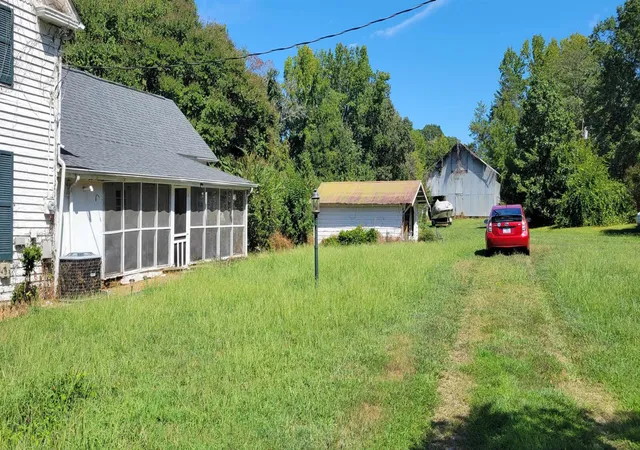 4th image of 860 Farrington Point Rd, Chapel Hill, NC 27517 | MLS# 2476126