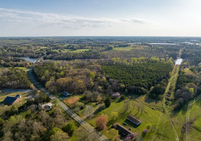 5th image of 1316 S Nc 61 Hwy, Whitsett, NC 27377 | MLS# 2503746