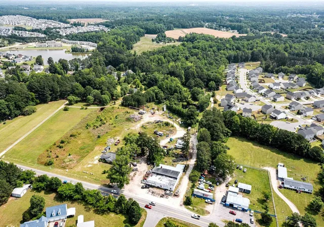 Photo 4 of Sale Pending at 2008 Zebulon Rd, Zebulon, NC 27597 | MLS# 2514691 | Listing updated on 2026-07-18