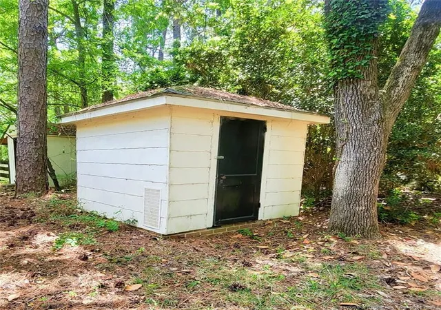 Photo 3 of Sale Pending at 808 Longview Dr Ext, Fayetteville, NC 28311 | MLS# 702345 | Listing updated on 2026-07-18