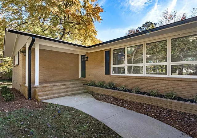4th image of 4919 Edinborough Rd, Greensboro, NC 27406 | MLS# 126211