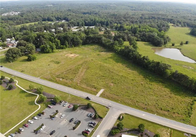 Photo 3 of Sale Pending at 1666/1736 Whites Kennel Rd, Burlington, NC 27215 | MLS# 127720 | Listing updated on 2026-07-18