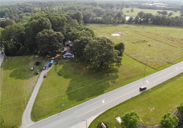 Photo 3 of Sale Pending at 1666/1736 Whites Kennel Rd, Burlington, NC 27215 | MLS# 127720 | Listing updated on 2026-07-18