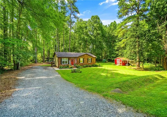 Homes for sale in Julian, NC | 5402 Newland Dr, Julian, NC 27283 | MLS# 128040