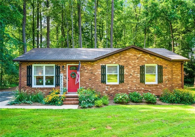 Homes for sale in Julian, NC | 5402 Newland Dr, Julian, NC 27283 | MLS# 128040