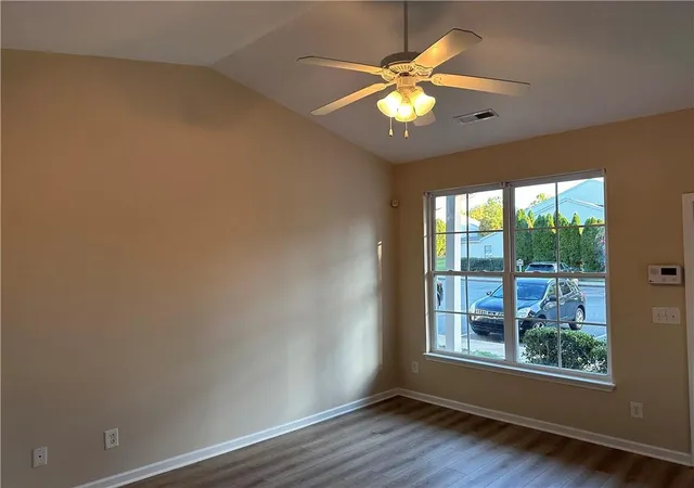 Photo 4 of Sale Pending at 1064 Kelso Ln, Burlington, NC 27215 | MLS# 128816 | Listing updated on 2026-07-18