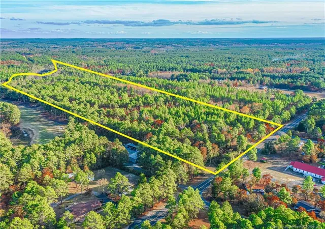 Photo 4 of Sale Pending at 12865 Us 15-501 Hwy, Aberdeen, NC 28315 | MLS# 716170 | Listing updated on 2026-07-18