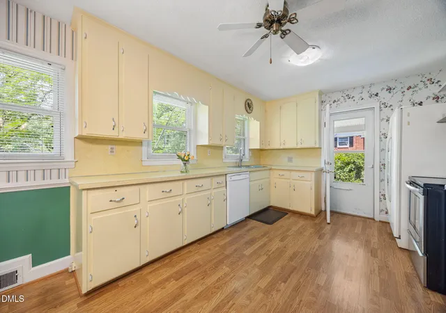 Homes for sale in Sanford, NC | 1904 Truman Drive, Sanford, NC 27330 | MLS# 10167921