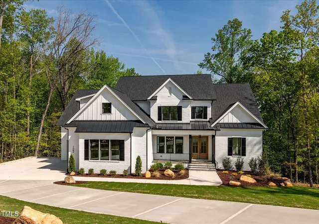 2nd image of 122 W Beech Slope Ct, Chapel Hill, NC 27517 | MLS# 10020376