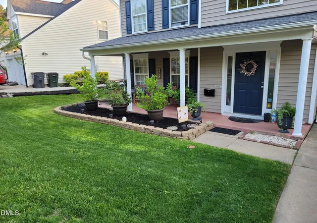 Photo 1 of Single family home for sale at 545 Texanna Way, Holly Springs, NC 27540 | MLS# 10200904 | Listing updated on 2026-10-30