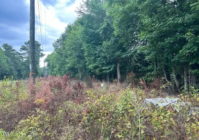 Photo 1 of Sale Pending at 8549 158 Business West Hwy, Henderson, NC 27537 | MLS# 10041633 | Listing updated on 2026-07-18