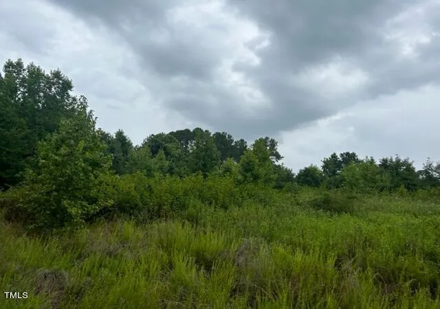 Photo 4 of Sale Pending at 8549 158 Business West Hwy, Henderson, NC 27537 | MLS# 10041633 | Listing updated on 2026-07-18