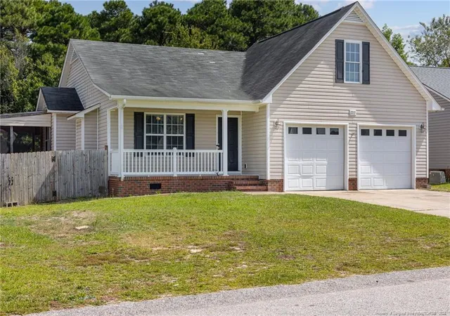Photo 4 of Sale Pending at 2213 Stornoway Ct, Fayetteville, NC 28306 | MLS# 731682 | Listing updated on 2026-07-18