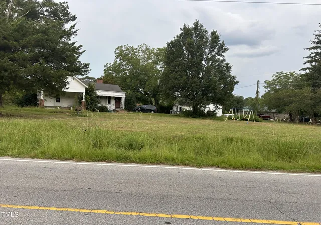 1st image of 4516 Us 301, Four Oaks, NC 27524 | MLS# 10053184