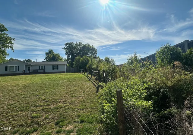 Photo 3 of Sale Pending at 5061 Ozark Rd, Winston Salem, NC 27105 | MLS# 10053319 | Listing updated on 2026-07-23