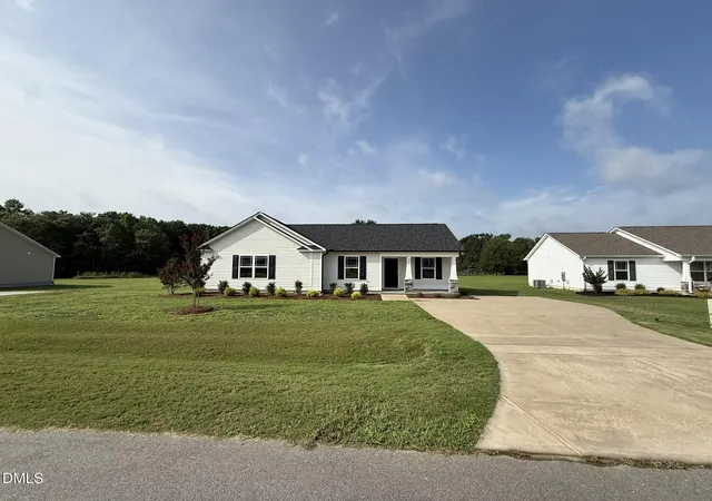 Photo 2 of Sale Pending at 90 Pate Landing Dr, Selma, NC 27576 | MLS# 10078408 | Listing updated on 2026-09-04