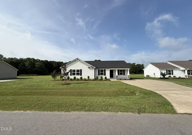 Photo 3 of Sale Pending at 90 Pate Landing Dr, Selma, NC 27576 | MLS# 10078408 | Listing updated on 2026-09-04